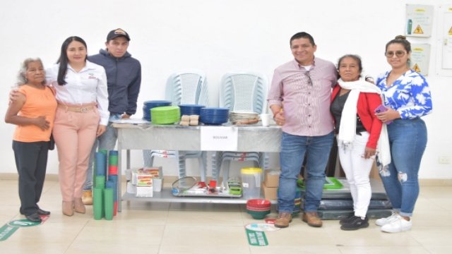 13 organizaciones sociales de adultos mayores beneficiadas con insumos para iniciativas gastronomicas