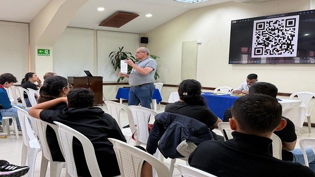 🏠 Sueño cumplido: 251 familias caucanas recibieron subsidio de vivienda de Comfacauca en 2025 31 251 familias caucanas recibieron subsidio de vivienda de Comfacauca en 2025