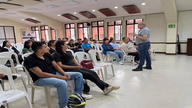 🏠 Sueño cumplido: 251 familias caucanas recibieron subsidio de vivienda de Comfacauca en 2025 29 251 familias caucanas recibieron subsidio de vivienda de Comfacauca en 2025