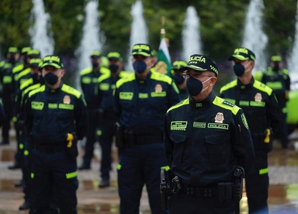 ¿Usted qué opina del cambio de uniformes de la Policía Nacional?