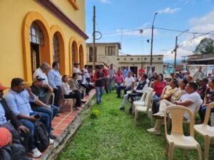 A traves del dialogo y la concertacion continua en actividades la pavimentacion de la via Cairo Cajibio1
