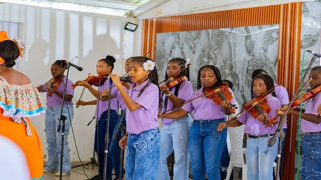 Adultos Mayores de Aires de Garrapatero Disfrutaron de un Encuentro de Cuidado y Alegría