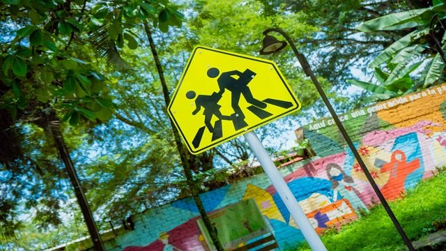 Alcaldía instala señalización vial en entornos escolares de Santander de Quilichao