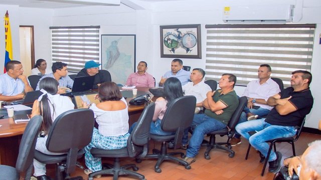 🤝 Avanzamos en la construcción de consensos: Alcaldía revisa alternativas para el Punto de Abastecimiento Solidario en Mondomo