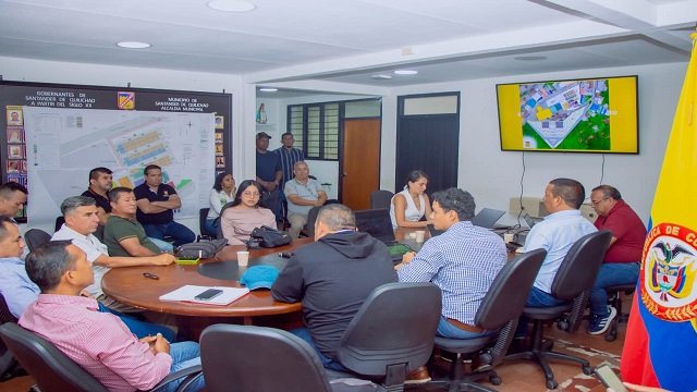 Alcaldía revisa alternativas para el Punto de Abastecimiento Solidario en Mondomo