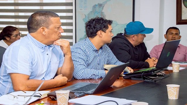 Alcaldía revisa alternativas para el Punto de Abastecimiento Solidario en Mondomo