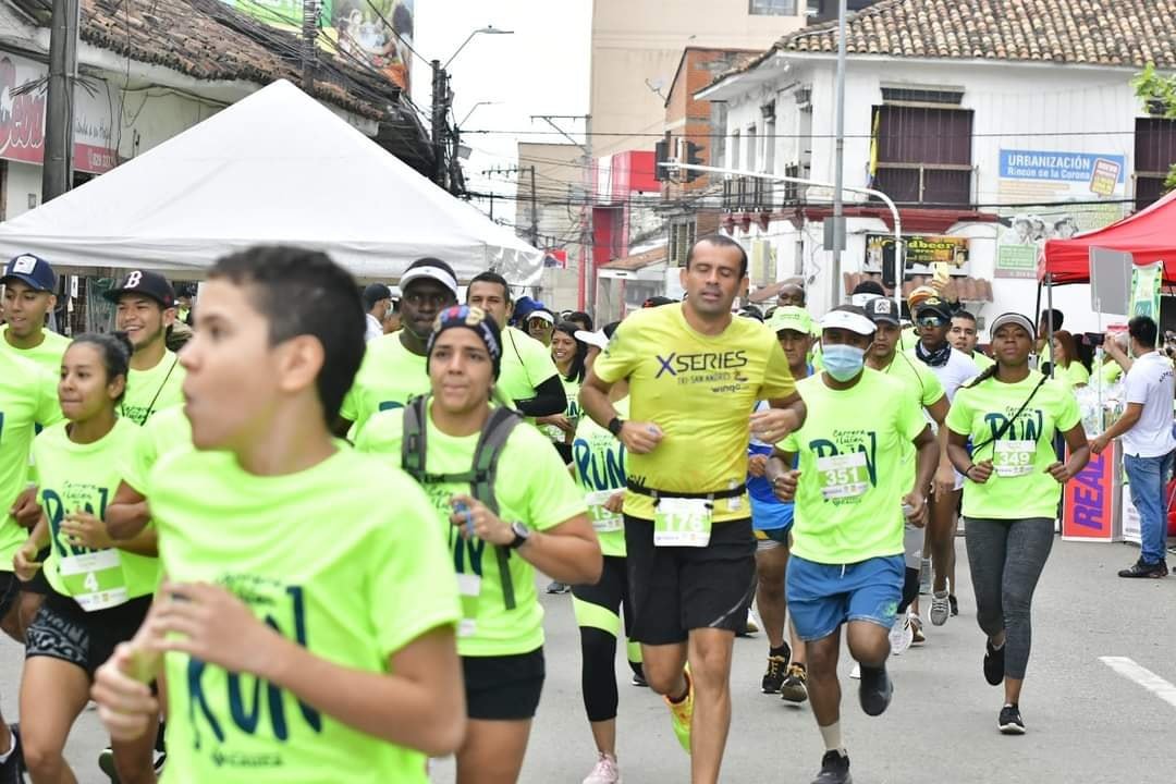 Algunos de los rostros en la carrera de las luces en Santander de Quilichao5