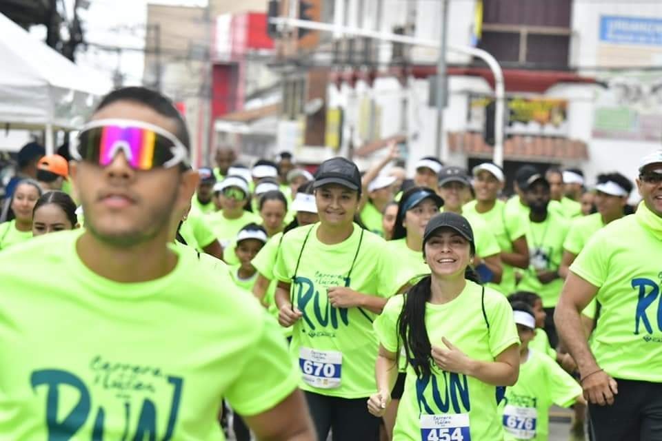 Algunos de los rostros en la carrera de las luces en Santander de Quilichao8