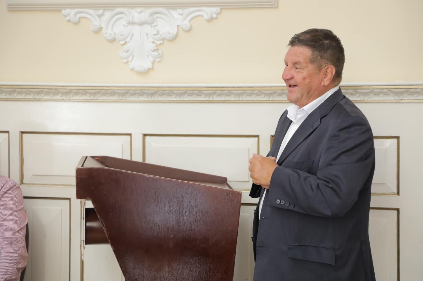 Ante el Gobernador del Cauca Elías Larrahondo Carabalí tomó posesión del cargo la nueva Secretaria de Salud7