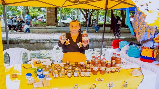 Apicultores del Norte del Cauca Fortalecen sus Conocimientos en Santander de Quilichao