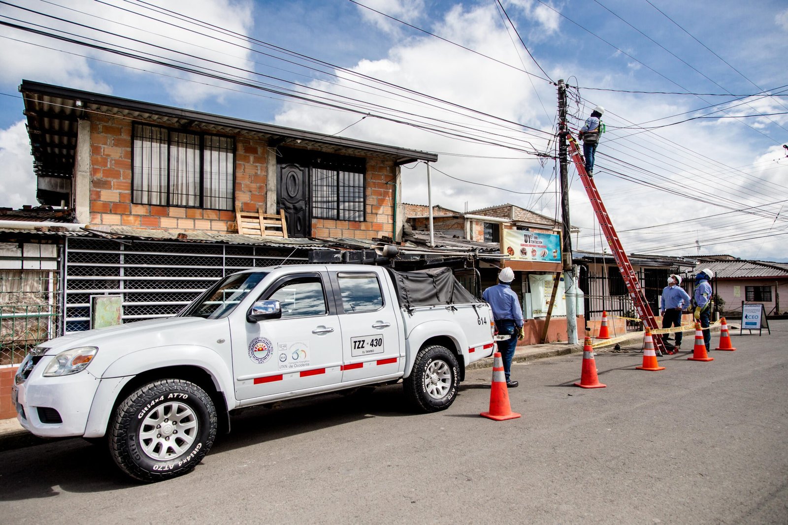 La CEO disminuye la tarifa del servicio de energía en el departamento del cauca 29 CEO Brigada Enero-31