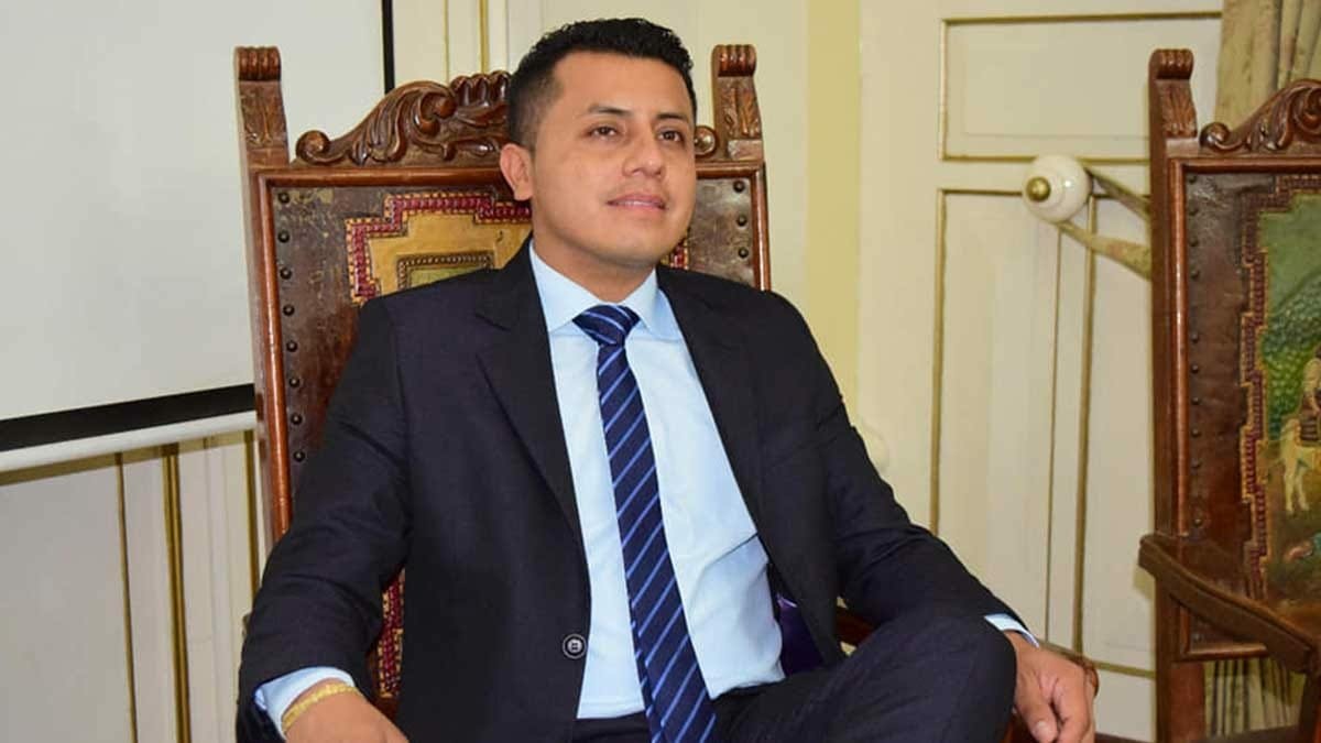 CONTINUAN LOS MOVIMIENTOS EN EL GABINETE DEPARTAMENTAL ESTA VEZ EN EMCASERVICIOS