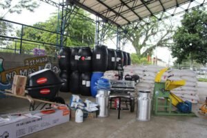 Con una inversion superior a los 300 millones la Gobernacion del Cauca fortalece el sector panelero y lacteo de tres municipios del Departamento