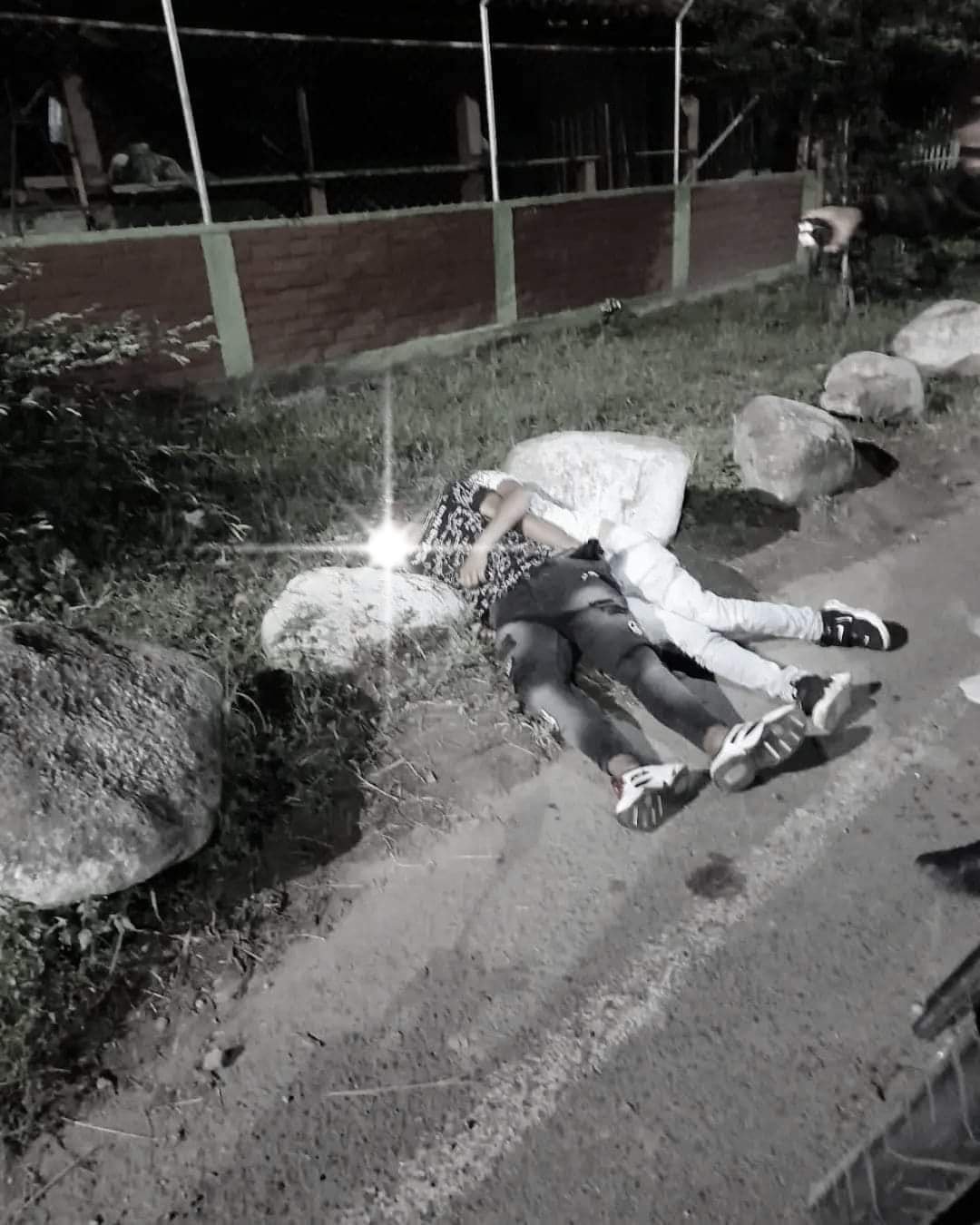 Dos jóvenes asesinados en la vía que comunica a Miranda y Florida