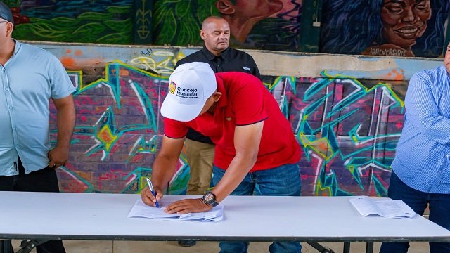 Diálogo, compromiso y soluciones- La Alcaldía pone en marcha el Punto de Abastecimiento Solidario (PAS) en Mondomo