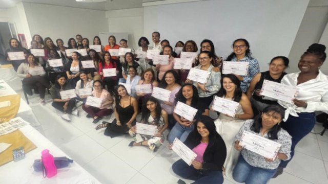 Docentes caucanas se empoderan con talleres de formación en bienestar1