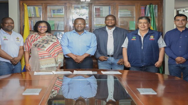 El Gobierno Departamental impulsa el desarrollo con vias y calles palafíticas que mejoran la calidad de vida