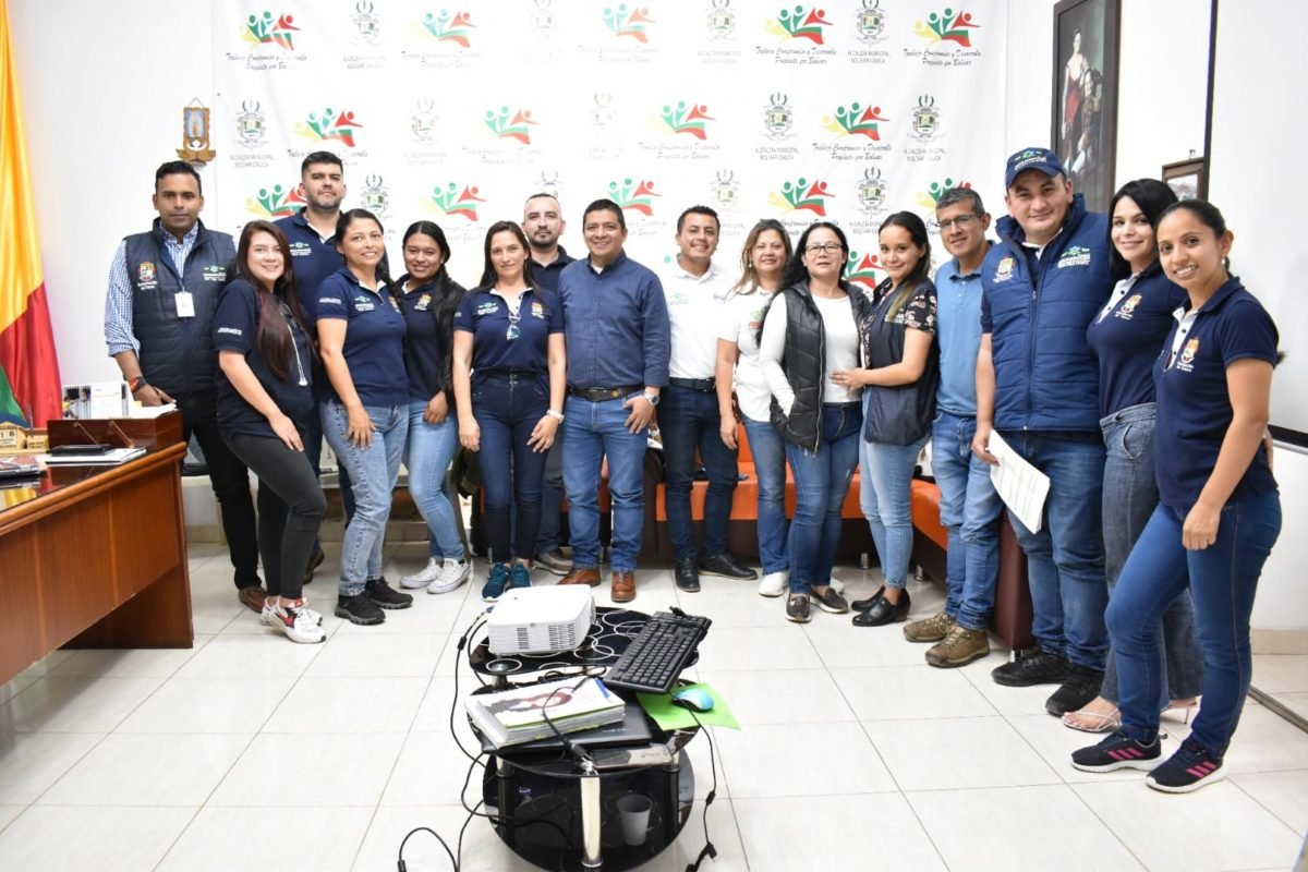 Emcaservicios fortalece a empresas municipales de servicios públicos4