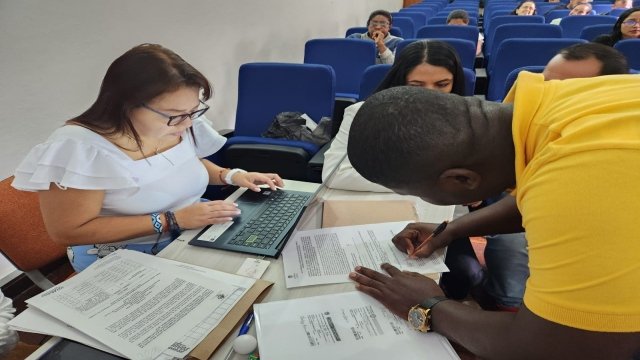 En audiencia publica se asignaron plazas de servicios generales para Instituciones Educativas