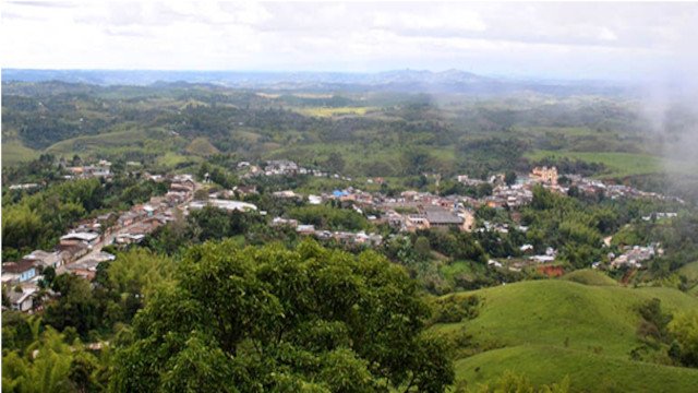 En espera de acompañamiento de fuerza pública, se mantiene sin servicio zona rural y parte urbana del municipio de el tambo debido a retención ilegal de brigadas operativas