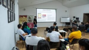 Éxito en el Foro de Fotografía de Aves del 5to Festival de Aves Tierra de Oro en Quilichao