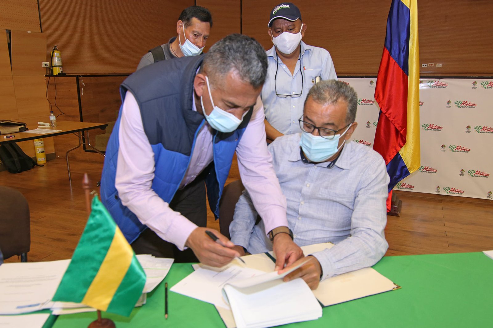 Firma del convenio de ejecución de 20 alianzas productivas para la vida7