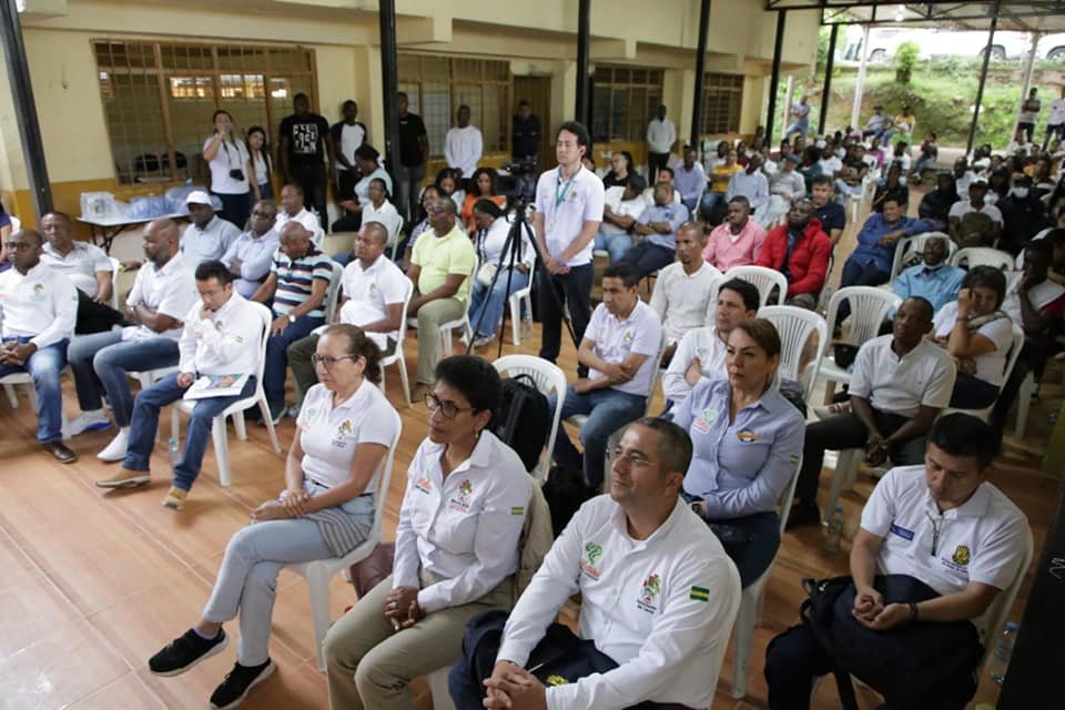 Firmamos hoy el contrato de obra de la vía Buenos Aires - Honduras - Asnazú3