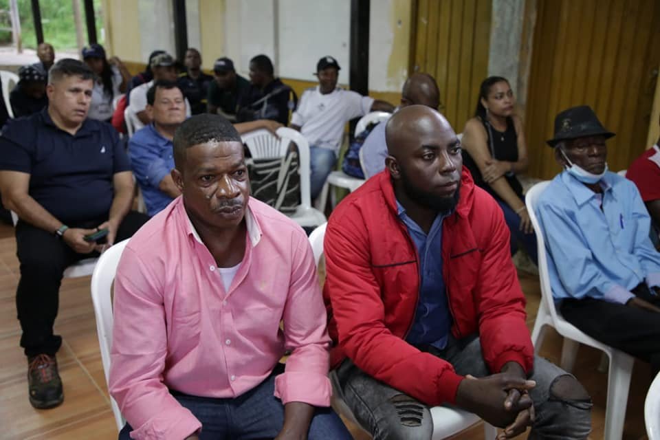 Firmamos hoy el contrato de obra de la vía Buenos Aires - Honduras - Asnazú6