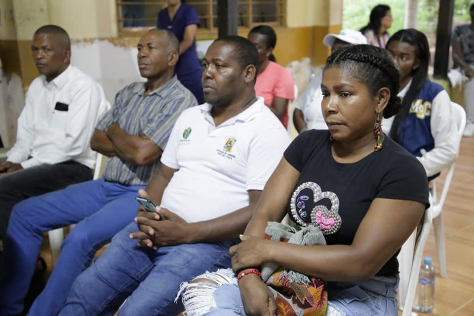 Firmamos hoy el contrato de obra de la vía Buenos Aires - Honduras - Asnazú8