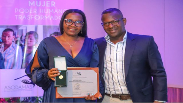 Gestora Social del Cauca recibe Boton de Oro de ASODAMAS