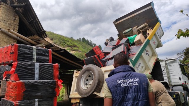 Gobernación del Cauca destruyó cigarrillos de contrabando