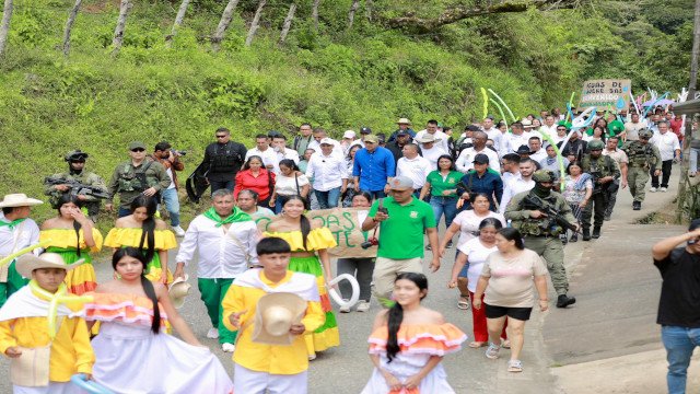 Gobernación del Cauca impulsa vías, agricultura y deporte en Sucre