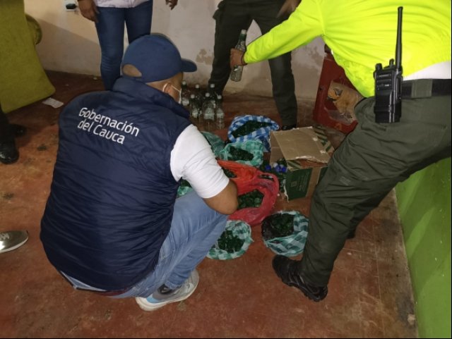 Gobernación del Cauca y Policía desmantelaron fábrica clandestina de licor