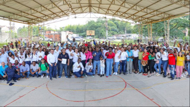 Gobernador del Cauca anuncia avances en salud y gas domiciliario en el municipio de Buenos Aires-