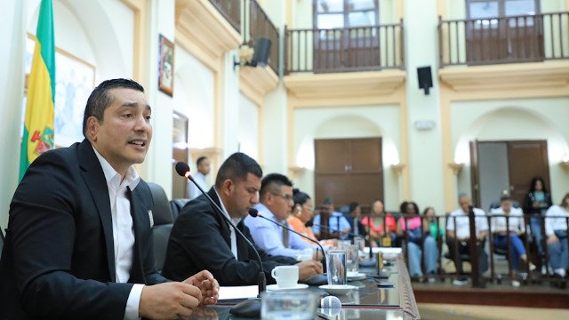 Gobernador instala último periodo de sesiones ordinarias en la Asamblea Departamental