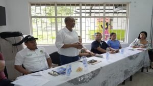 Gobierno Departamental atiende necesidades del sector educativo en presente en Santa Rosa y Piamonte