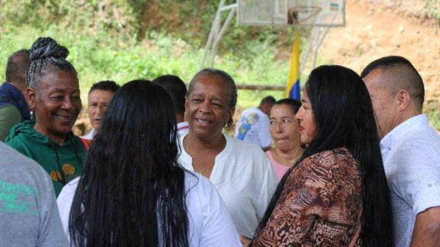 Gobierno Departamental atiende necesidades educativas en Argelia