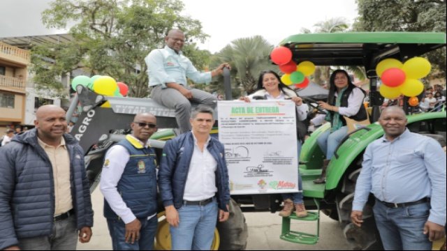 Gobierno Departamental avanza con fortalecimiento del agro en el oriente caucano 29 Gobierno Departamental avanza con fortalecimiento del agro en el oriente caucano-