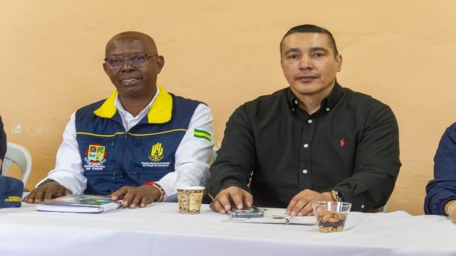 Gobierno Departamental escucha a las comunidades y fortalece medidas ante la actividad del volcán Puracé