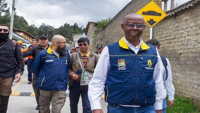 Gobierno Departamental escucha a las comunidades y fortalece medidas ante la actividad del volcán Puracé