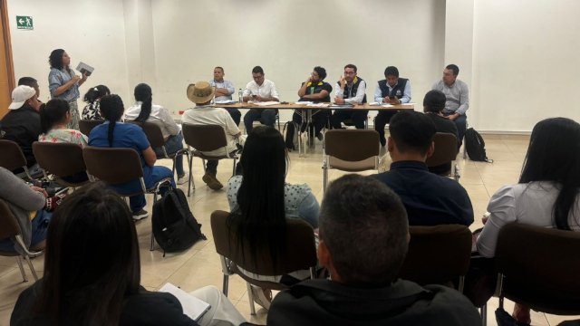 Gobierno Departamental realiza mesa de concertación con comunidades damnificadas de Rosas