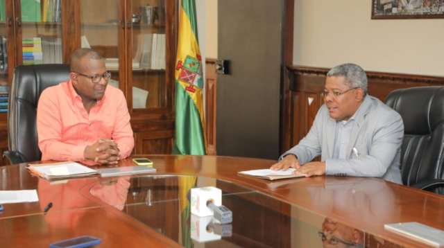 Gracias a gestion del Gobierno Departamental recursos del Acuerdo Punto Final llegaran directamente a la red publica hospitalaria de la region