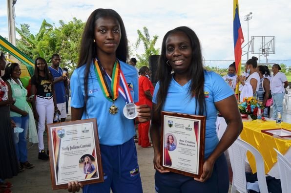 Guachené recibió con una multitudinaria caravana a la atleta Nerly Juliana Cantoñi