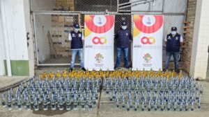 Incautado aguardiente adulterado en la vía Mojarras - Popayán