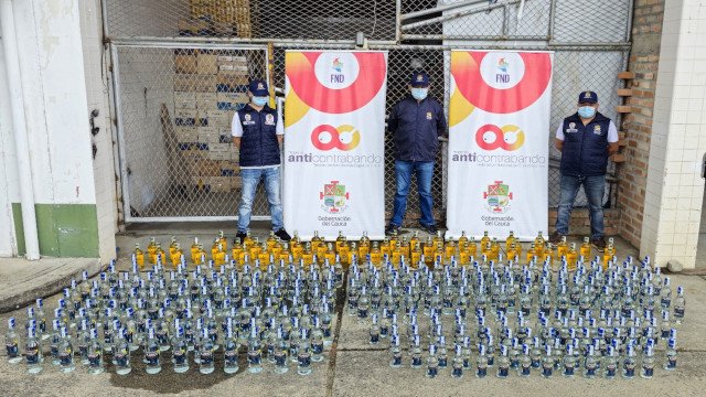 Incautado aguardiente adulterado en la vía Mojarras - Popayán 29 Incautado aguardiente adulterado en la vía Mojarras - Popayán