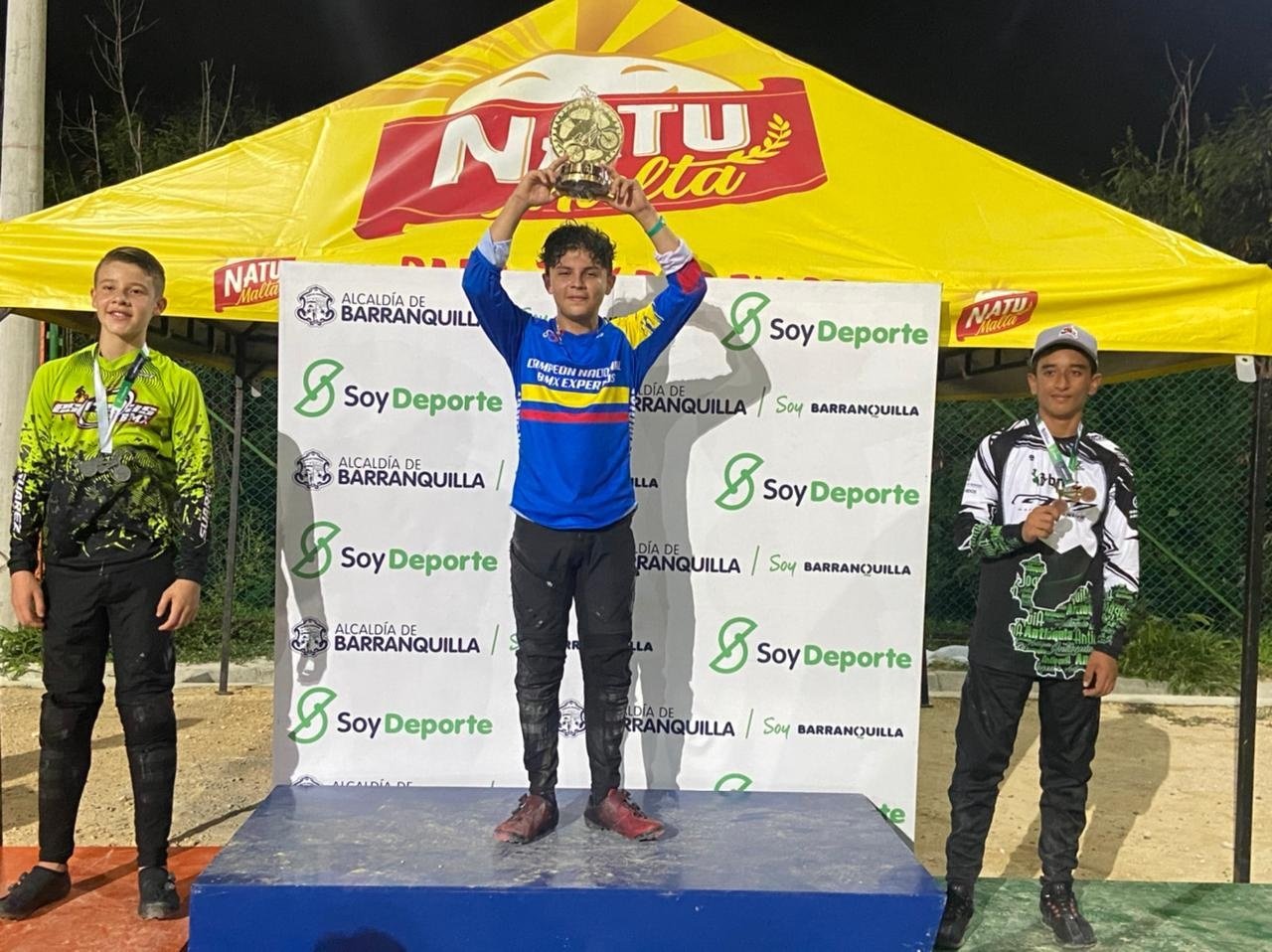 uan José Mañosca ganó tres medallas de oro en la IV y V Válida de la Copa Nacional de BMX en la ciudad de Barranquilla
