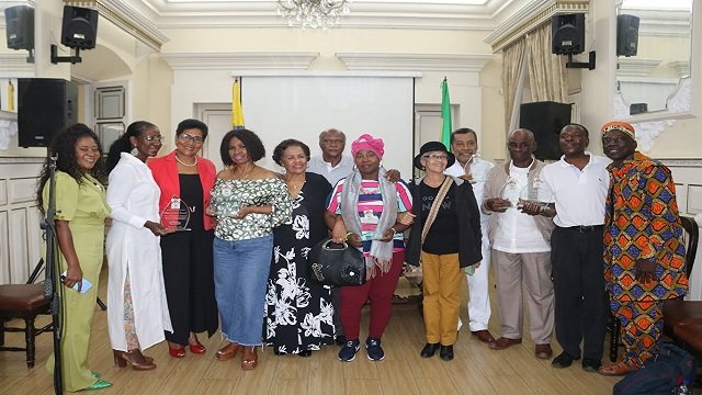La Gobernacion del Cauca reconocio el legado cultural de 5 poetas y declamadores caucanos