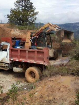 La Gobernación del Cauca trabaja continuamente para restablecer la transitabilidad en todo el territorio tras la fuerte ola invernal2