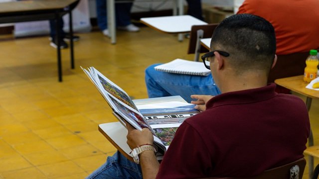 La Secretaría de Educación y Cultura de Santander de Quilichao entregó el libro Santander de Quilichao su historia, su cultura y sus recursos ambientales