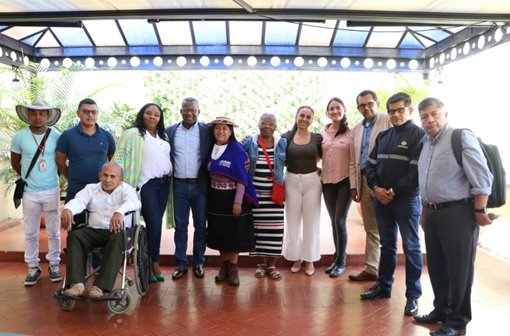 La salud sigue siendo un derecho en nuestro gobierno, Lo anunciamos y hoy lo estamos cumpliendo-